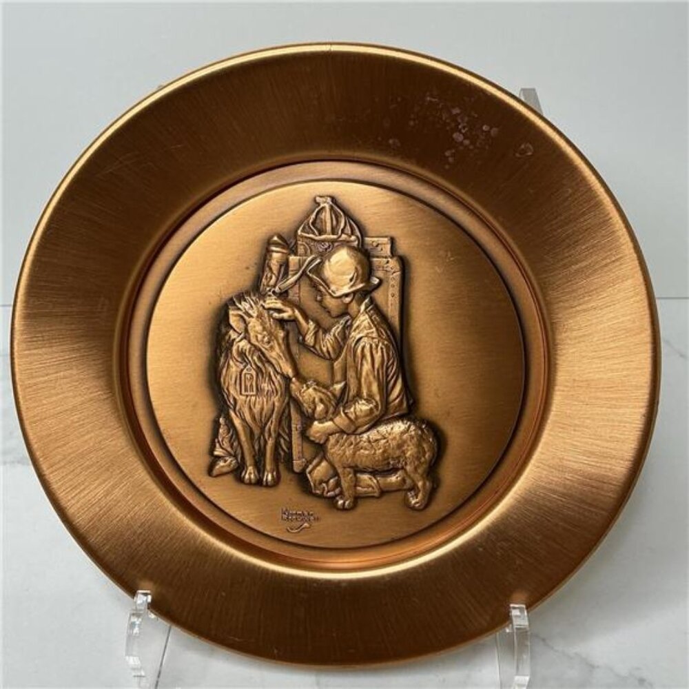 Hamilton Collection Copper Plate MAKING FRIENDS 1978 Wall Decor Preloved